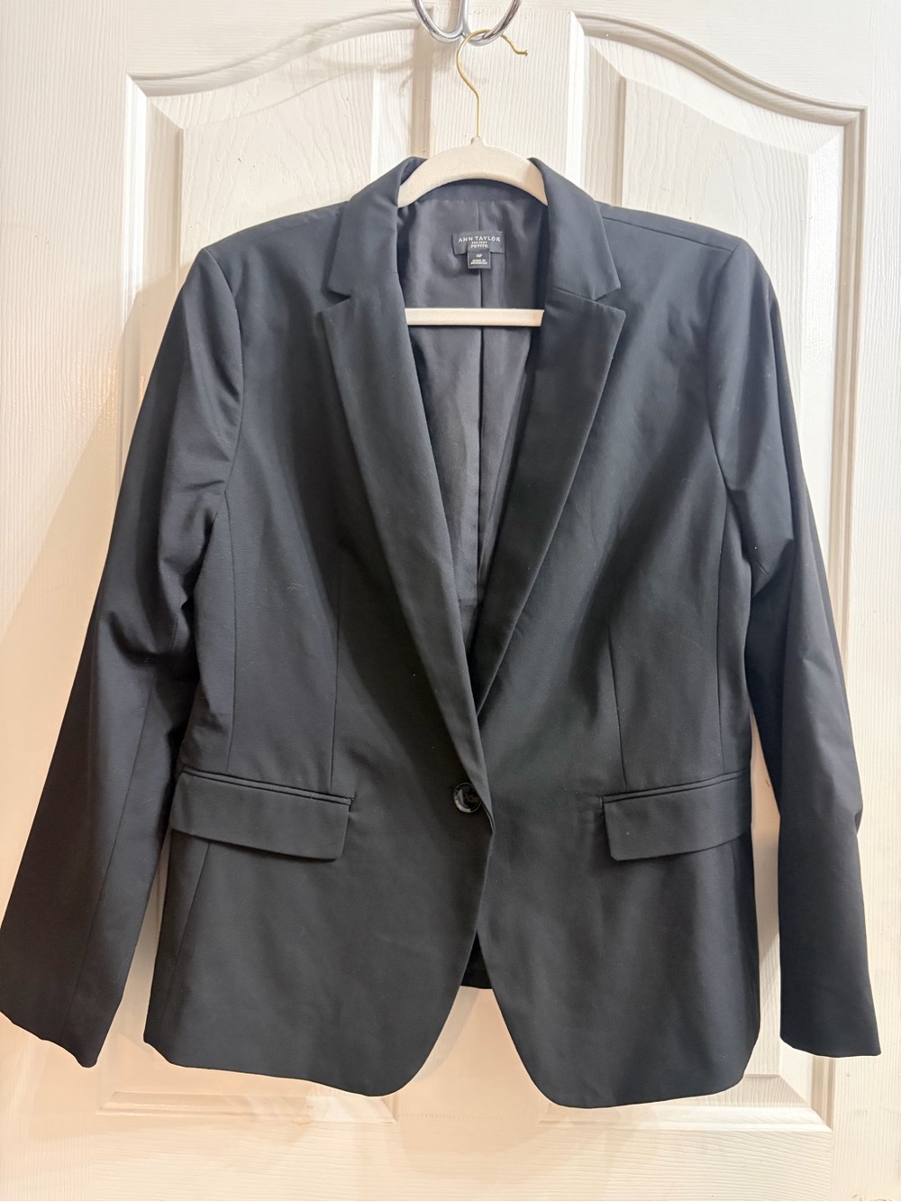 Ann Taylor Factory Black Tailored Single-Button Blazer